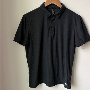 Vuori Strato Tech Polo in Charcoal Heather Moisture Wicking 4 Way Stretch Size S